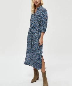 Minus YOLANA Robe Chemise Blue Flower Print Femme -SOLDES D'ÉTÉ - Minus Fashion 05c0cd52bc7e4cc4b679095eaf39ee92