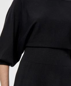 Minus Robe Pull Black Femme -SOLDES D'ÉTÉ - Minus Fashion 0c6e46eb6b084690806a2da09b0fa7a6