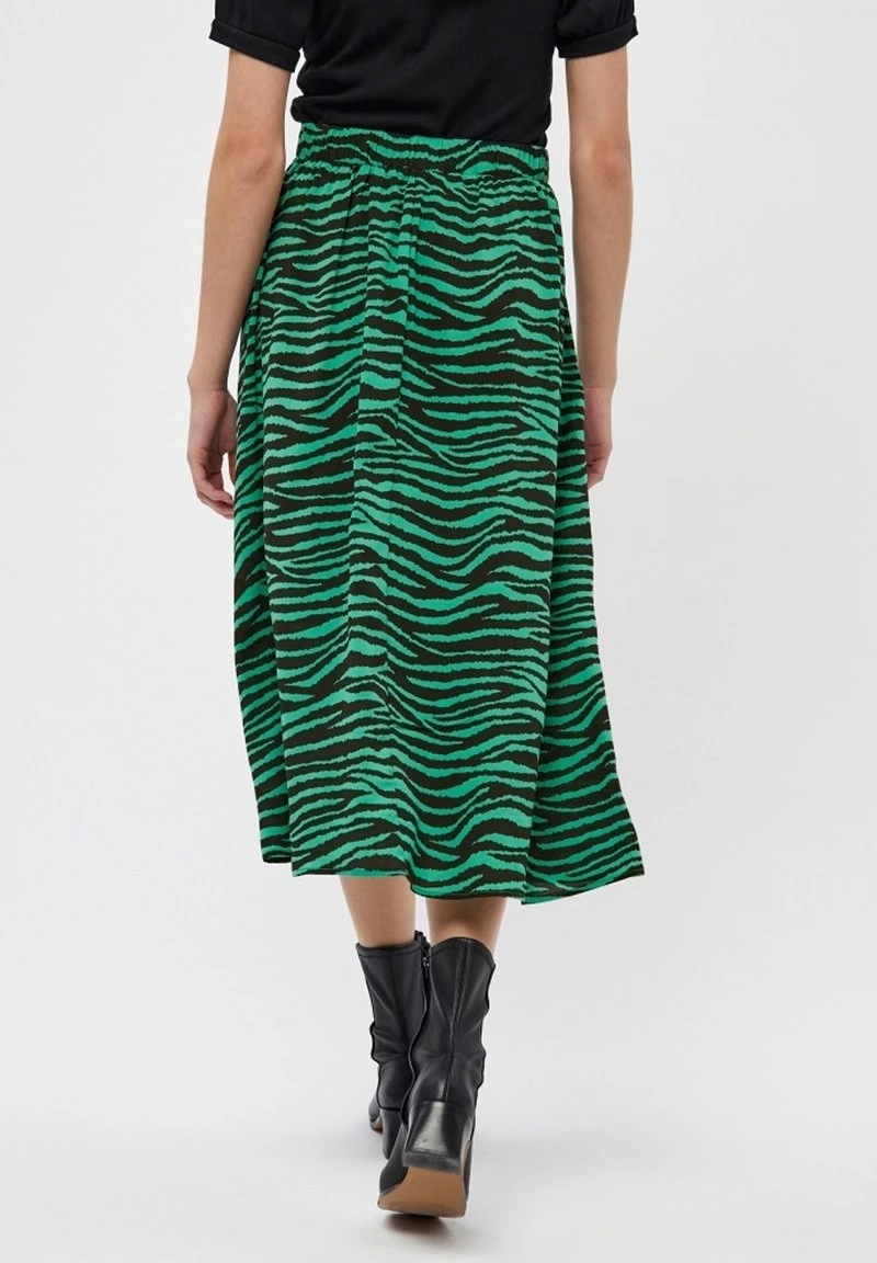 Minus Femme EVELYN Jupe Trapèze Apple Green Animal Print 5 Minus Femme EVELYN Jupe Trapèze Apple Green Animal Print – Image 3