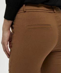 Minus Femme CARMA Chino Walnut Brown 9 Minus Femme CARMA Chino Walnut Brown -SOLDES D'ÉTÉ - Minus Fashion 0d47dbc6a4f540328d381089e384544e