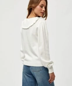 Minus ELISA Gilet Broken White Femme 8 Minus ELISA Gilet Broken White Femme -SOLDES D'ÉTÉ - Minus Fashion 0e085059bcef403eaaa576e12c5e1061