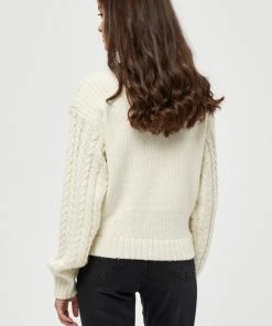 Minus Femme RAQUEL Pullover Broken White -SOLDES D'ÉTÉ - Minus Fashion 1b285521aa5541d9b8d8df301ce43142