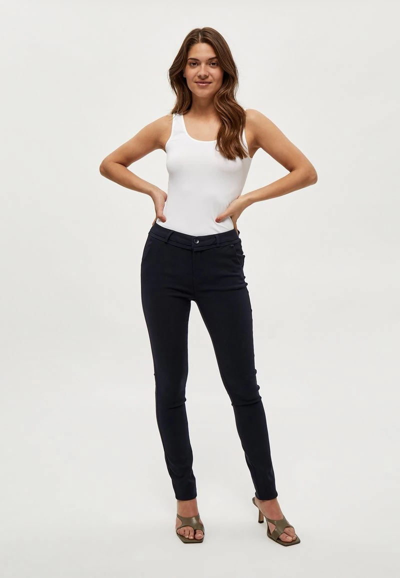 Minus Femme CLARICE Débardeur White 4 Minus Femme CLARICE Débardeur White – Image 2