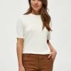 Minus PAMELA T Shirt Basique Broken White Femme -SOLDES D'ÉTÉ - Minus Fashion 1f1b4217c30c4794b88f2d64f6f3a628