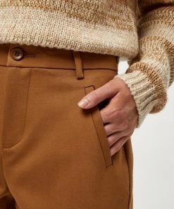 Minus Femme DAYA Chino Rustic Brown -SOLDES D'ÉTÉ - Minus Fashion 20f4a558fa804196b2950814393be4ee