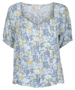Minus Femme SARANA Blouse Blue Heaven Print 11 Minus Femme SARANA Blouse Blue Heaven Print -SOLDES D'ÉTÉ - Minus Fashion 23ae14753dfc4e83871c68753f3535c8