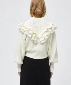 Minus AVERY Pullover Cloud Dancer Femme -SOLDES D'ÉTÉ - Minus Fashion 253151674e5c4bfe8af2c108ccd962b9