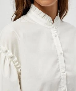 Minus MERIA Chemisier Cloud Dancer Femme -SOLDES D'ÉTÉ - Minus Fashion 25c1bf1d6f47421da91c22b861aee90a