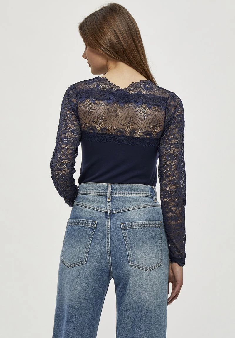 Minus Femme Blouse Black Iris 5 Minus Femme Blouse Black Iris – Image 3