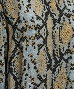 Minus Femme ALYX Chemisier Misty Blue Snake Print 13 Minus Femme ALYX Chemisier Misty Blue Snake Print -SOLDES D'ÉTÉ - Minus Fashion 283b66e6e1414d2587f724a520145c7d