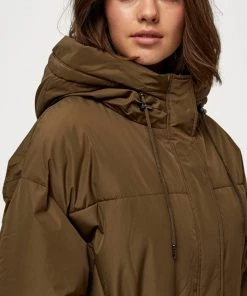 Minus Femme ALEXANDRA LONG Veste D'hiver Crocodile Green -SOLDES D'ÉTÉ - Minus Fashion 29f76854be034c14ad4aaf3cbd2024f0