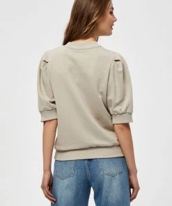 Minus Femme MIKA T Shirt Basique Feather Gray -SOLDES D'ÉTÉ - Minus Fashion 29fec1afd088450f95bf44723e864312