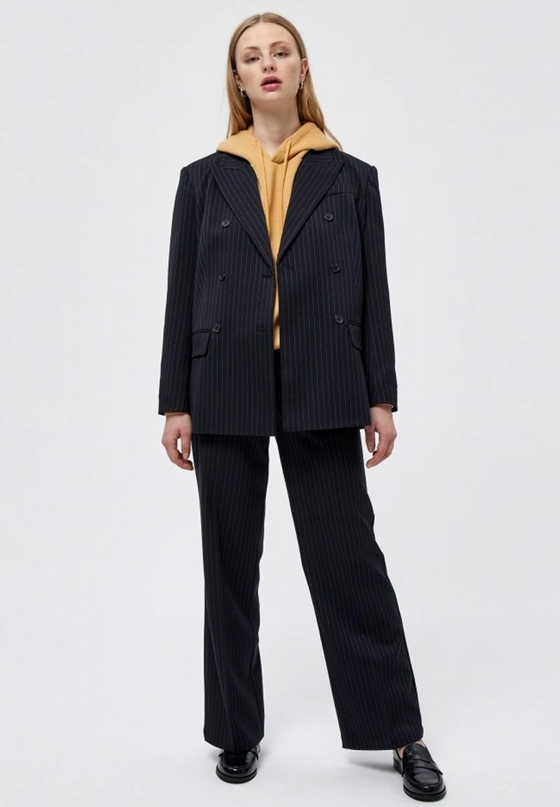 Minus Femme SALLY Sweat à Capuche Mineral Yellow 4 Minus Femme SALLY Sweat à Capuche Mineral Yellow – Image 2