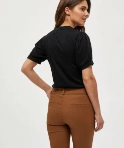 Minus Femme JOHANNA T Shirt Basique Black 8 Minus Femme JOHANNA T Shirt Basique Black -SOLDES D'ÉTÉ - Minus Fashion 2dfdb373e99a4948bb8ed2737d8d06d2