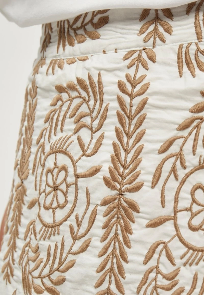 Minus SANNY Minijupe White Femme 6 Minus SANNY Minijupe White Femme – Image 4