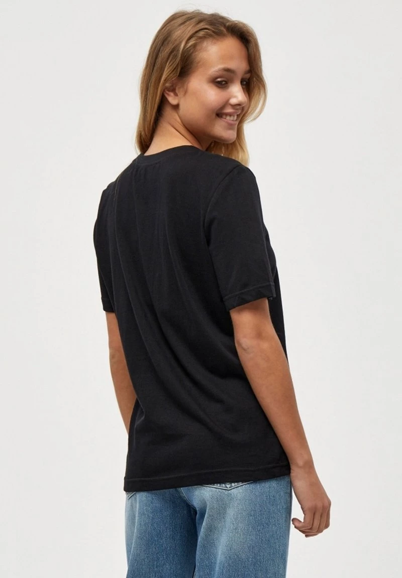 Minus Femme CATHY T Shirt Basique Black 5 Minus Femme CATHY T Shirt Basique Black – Image 3
