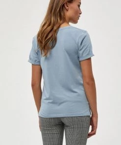 Minus Femme ADELE T Shirt Basique Dusty Blue 9 Minus Femme ADELE T Shirt Basique Dusty Blue -SOLDES D'ÉTÉ - Minus Fashion 3cddad521260486fa99c3d630ae30b6a