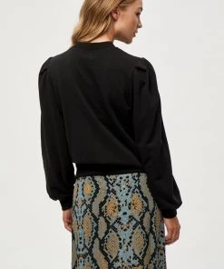 Minus MIKA Sweatshirt Black Femme 9 Minus MIKA Sweatshirt Black Femme -SOLDES D'ÉTÉ - Minus Fashion 3f6c4f02458d45ee9290000d4b137155