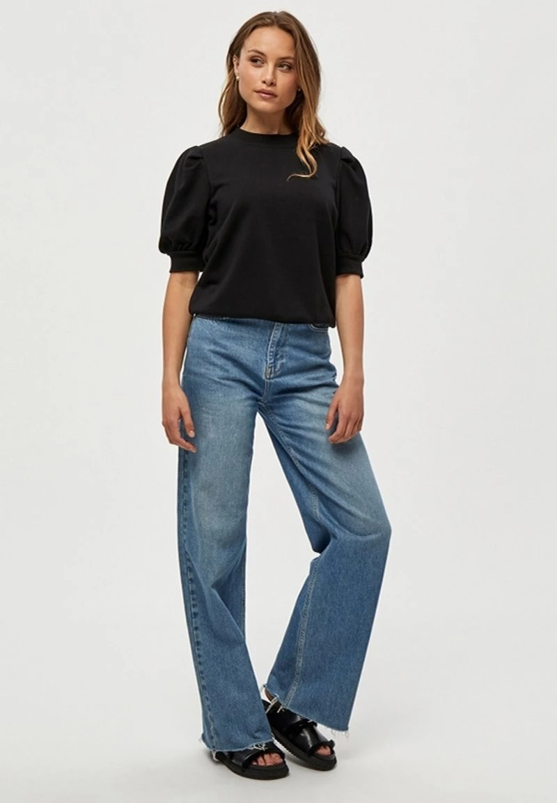 Minus Femme MIKA T Shirt Basique Black 4 Minus Femme MIKA T Shirt Basique Black – Image 2