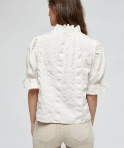 Minus Femme BERGITTA Blouse Broken White 9 Minus Femme BERGITTA Blouse Broken White -SOLDES D'ÉTÉ - Minus Fashion 3ff66170f406436c9b99a6ef6c6347fd