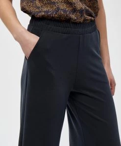 Minus Femme Pantalon Classique Black 9 Minus Femme Pantalon Classique Black -SOLDES D'ÉTÉ - Minus Fashion 401538396d5e4c18b254298efbe91db1
