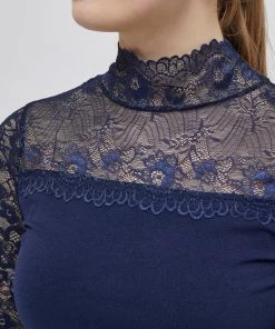 Minus Blouse Black Iris Femme 9 Minus Blouse Black Iris Femme -SOLDES D'ÉTÉ - Minus Fashion 427aeddbff004f7491dcf7a55c179094