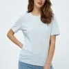 Minus Femme CATHY T Shirt Basique Ibiza Blue 2 Minus Femme CATHY T Shirt Basique Ibiza Blue -SOLDES D'ÉTÉ - Minus Fashion 42f57a9a5b844237b19a5545d8decdaa