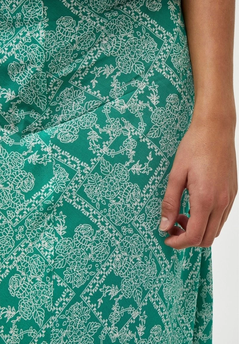 Minus Femme Jupe Longue Ivy Green Patchwork Print 6 Minus Femme Jupe Longue Ivy Green Patchwork Print – Image 4
