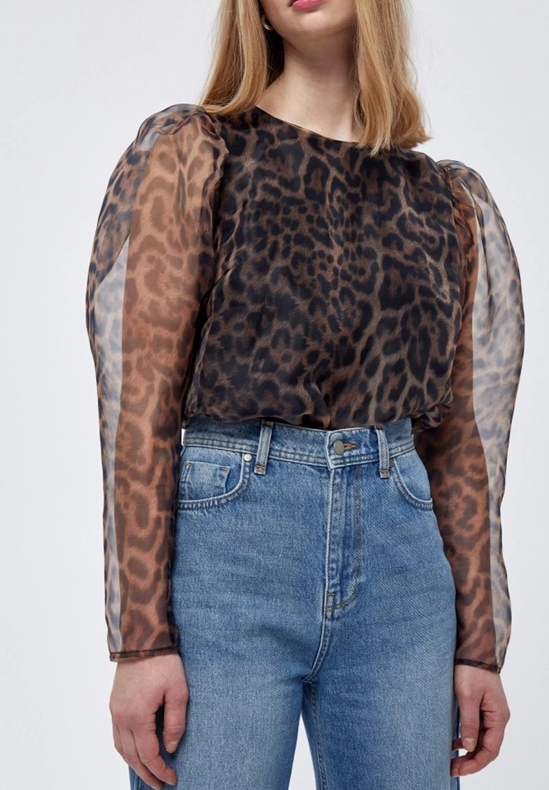 Minus Femme ARIA Blouse Dark Leo Print 6 Minus Femme ARIA Blouse Dark Leo Print – Image 4