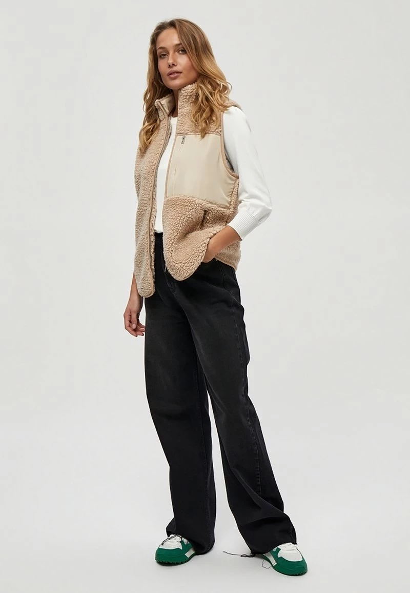 Minus Femme MAGGIE Veste Sans Manches Sand 4 Minus Femme MAGGIE Veste Sans Manches Sand – Image 2