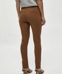 Minus Femme CARMA Pantalon Classique Walnut Brown 7 Minus Femme CARMA Pantalon Classique Walnut Brown -SOLDES D'ÉTÉ - Minus Fashion 4e76438767484402844b1a296d298426