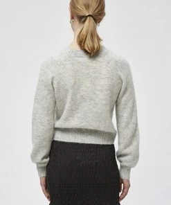 Minus Pullover Light Grey Melange Femme -SOLDES D'ÉTÉ - Minus Fashion 4f777ec2ccfe4f6ea0ad676ba420e3df