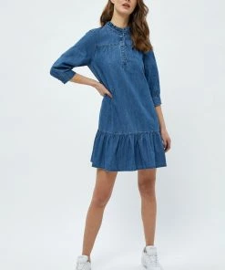 Minus Femme VEVINA Robe En Jean Denim 7 Minus Femme VEVINA Robe En Jean Denim -SOLDES D'ÉTÉ - Minus Fashion 51d9d01bec774d21bbc957af82e91739