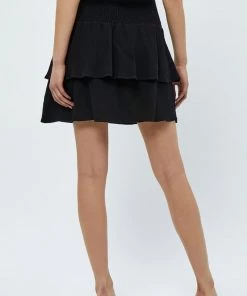 Minus MAVINA Jupe Trapèze Black Femme -SOLDES D'ÉTÉ - Minus Fashion 528cdcd584d14c449d6535aa027b0539