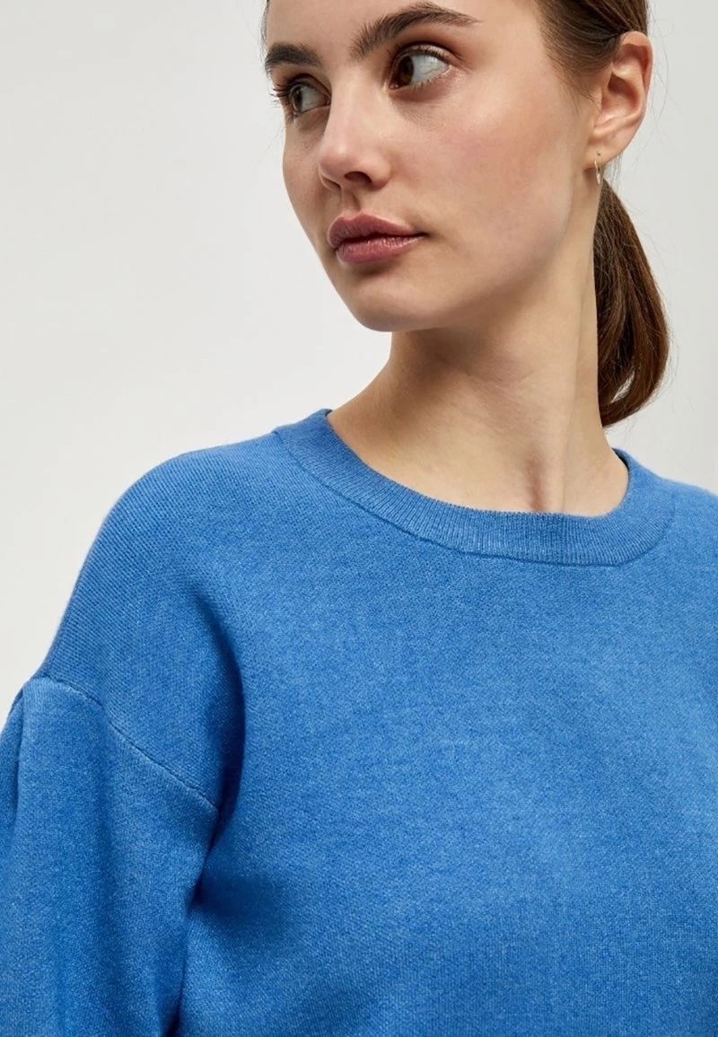 Minus Femme LUPI Pullover Palace Blue 6 Minus Femme LUPI Pullover Palace Blue – Image 4