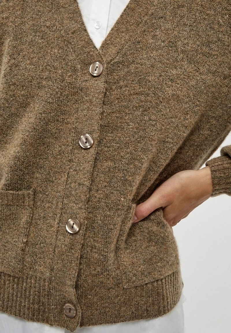 Minus Femme ANGIE Gilet Sand 6 Minus Femme ANGIE Gilet Sand – Image 4