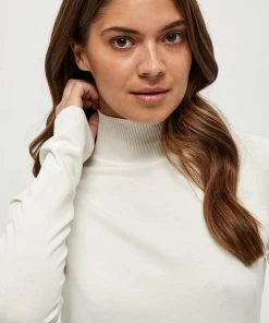 Minus LANA Pullover Broken White Femme 9 Minus LANA Pullover Broken White Femme -SOLDES D'ÉTÉ - Minus Fashion 5bade3231076413bbde0ec798573bc88