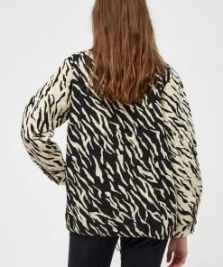 Minus Femme MEGANA Veste Mi Saison Black White Animal Print -SOLDES D'ÉTÉ - Minus Fashion 5e3fcfae027d4d159cd3a4383e82a33b