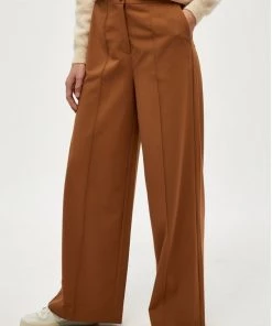 Minus NAGINA Chino Rustic Brown Femme -SOLDES D'ÉTÉ - Minus Fashion 5f42bc10cf1d43bfa9ca695d0a0a16c9