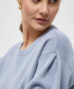 Minus Femme LUPI Pullover Dusty Blue -SOLDES D'ÉTÉ - Minus Fashion 6098510a2cd345d8b679d488906f7389