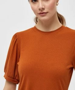 Minus JOHANNA T Shirt Basique Burned Hazel Femme -SOLDES D'ÉTÉ - Minus Fashion 63e557a192104b709f0082d3d26ce81f