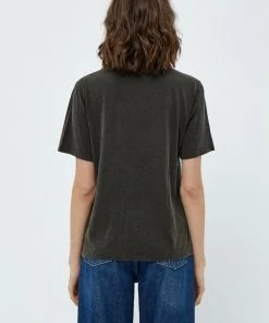 Minus Femme HANNA T Shirt Imprimé Black 8 Minus Femme HANNA T Shirt Imprimé Black -SOLDES D'ÉTÉ - Minus Fashion 65263b074e464759a9153385ca2fadfe