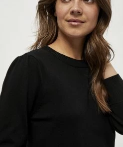 Minus Femme MERSIN Pullover Black 9 Minus Femme MERSIN Pullover Black -SOLDES D'ÉTÉ - Minus Fashion 654b2a339bdc4011938c6eb09926bf26