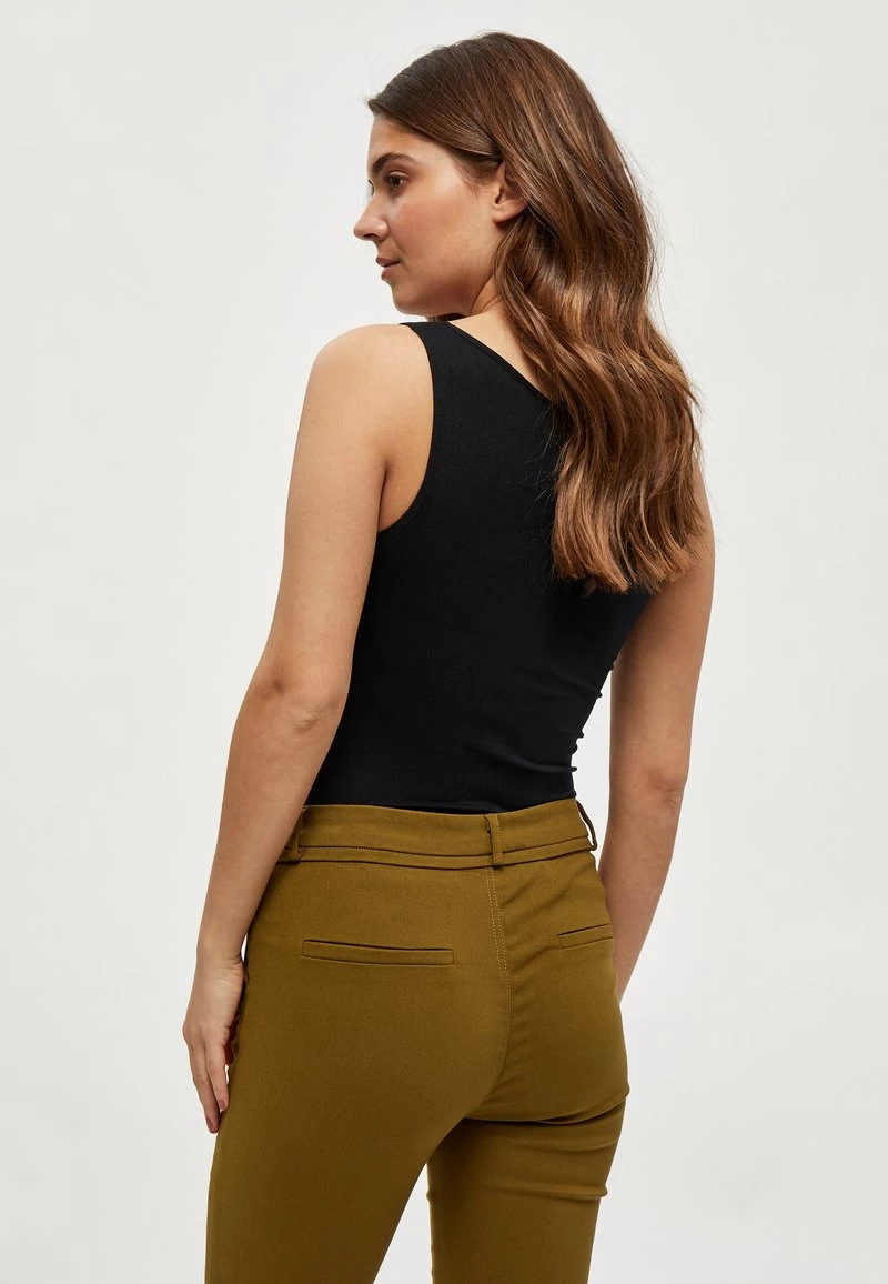 Minus Femme CLARICE Débardeur Black 5 Minus Femme CLARICE Débardeur Black – Image 3