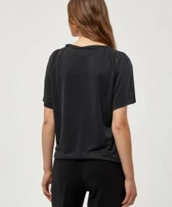 Minus T Shirt Basique Black Femme -SOLDES D'ÉTÉ - Minus Fashion 691dcd4b6f394fd1bbc70ce3c82ec5c0