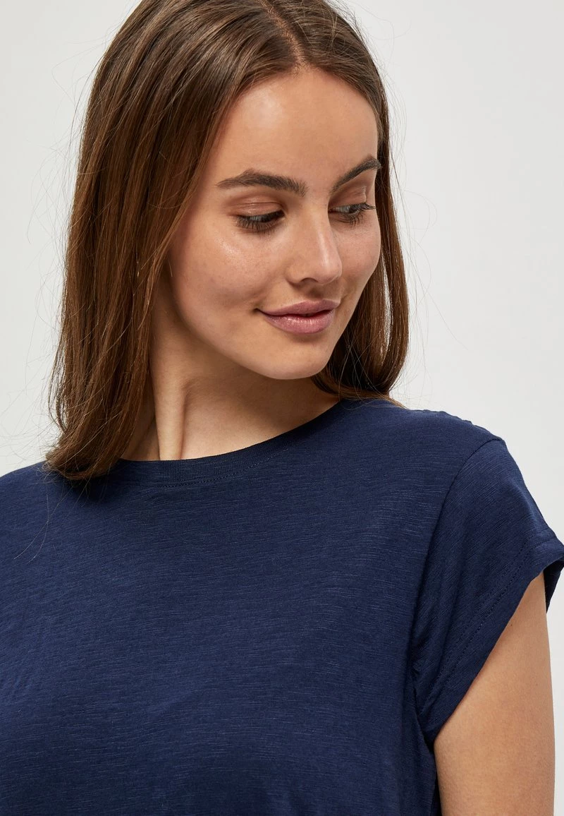 Minus LETI T Shirt Basique Black Iris Femme 6 Minus LETI T Shirt Basique Black Iris Femme – Image 4