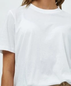 Minus CATHY T Shirt Basique White Femme 10 Minus CATHY T Shirt Basique White Femme -SOLDES D'ÉTÉ - Minus Fashion 757c14d753ed44f1b5c7b8a69fed2044