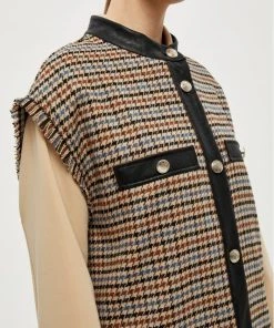 Minus Veste Sans Manches Warm Sand Checked Femme -SOLDES D'ÉTÉ - Minus Fashion 75a0b94455f9499ebc554619a983e162