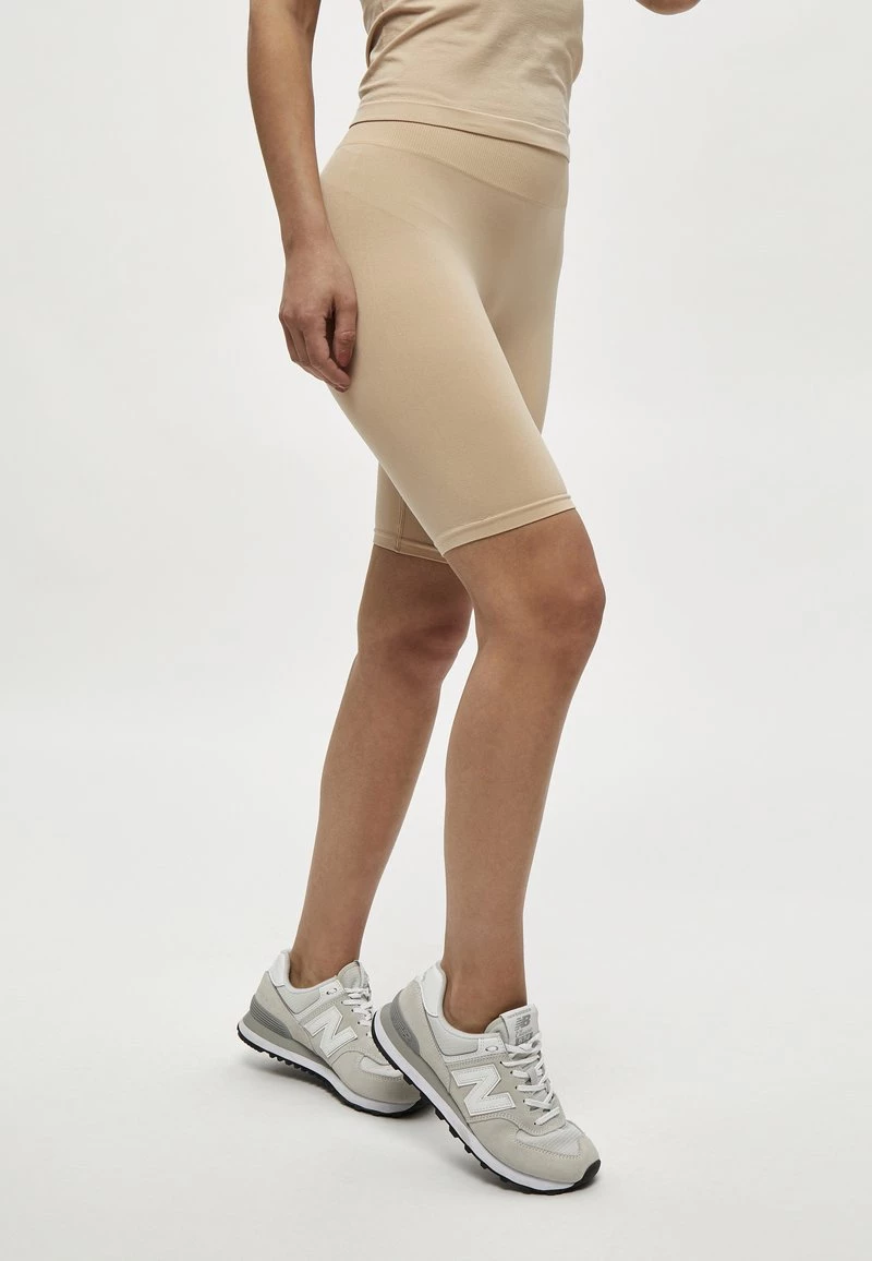 Minus MIRA Short Nude Femme 3 Minus MIRA Short Nude Femme