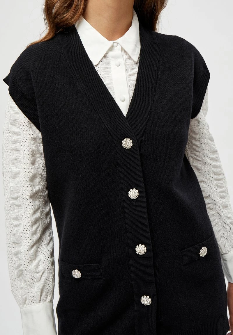 Minus Femme Veste Sans Manches Black 6 Minus Femme Veste Sans Manches Black – Image 4